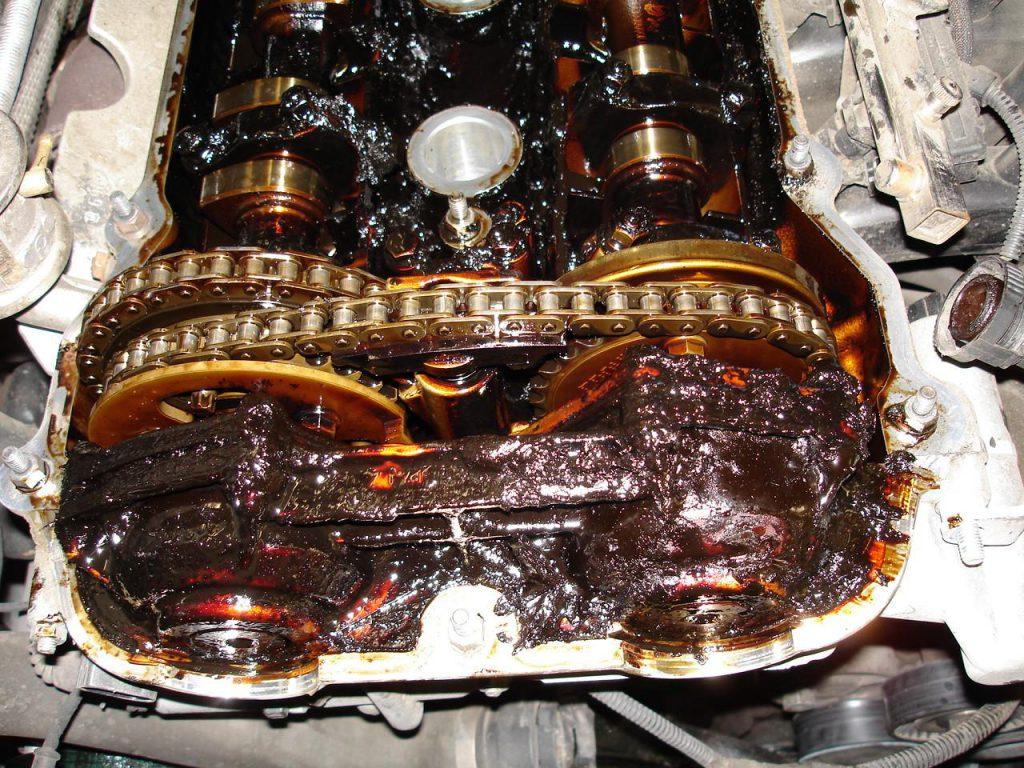 Why Running Engine Without Oil Is A Bad Idea - CAR FROM JAPAN