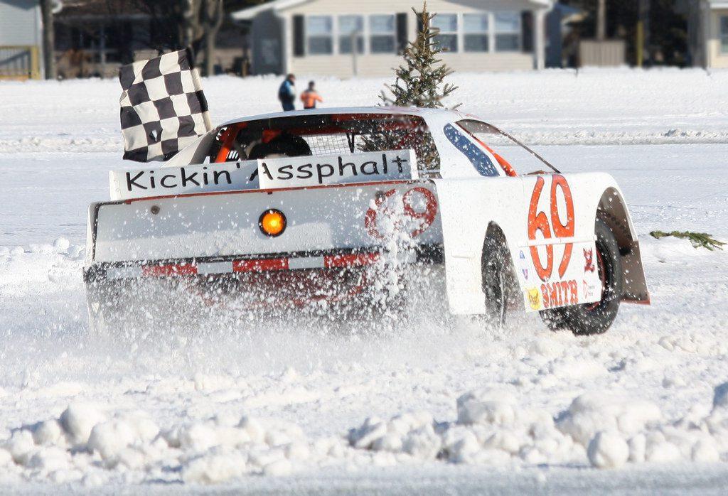 how to drive a rwd in snow