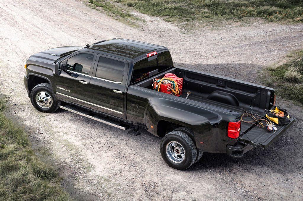 Truck Rear Wheel Is Conclave due to many reasons Why truck rear wheels are concave