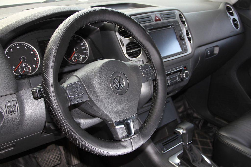 Common misconceptions about steering wheel wrap Skills for steering wheel wrap