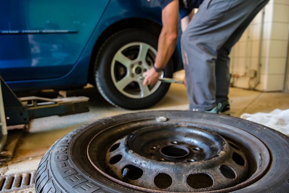 Read here the ideas to fix the issue tire leaking air around rim Tips to fix issue tire leaking air around rim