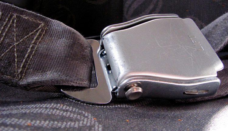 Airplanes & Car Seatbelt Design- The Difference car seatbelt design
