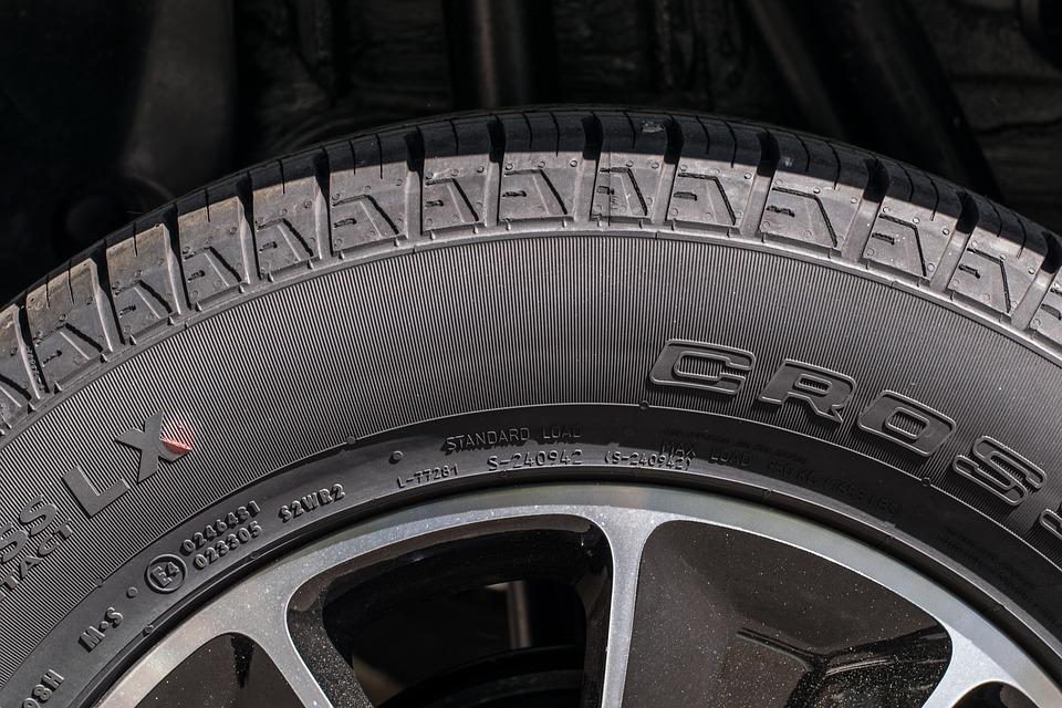 Why changing tires on the car can be Daunting? changing tires on the car