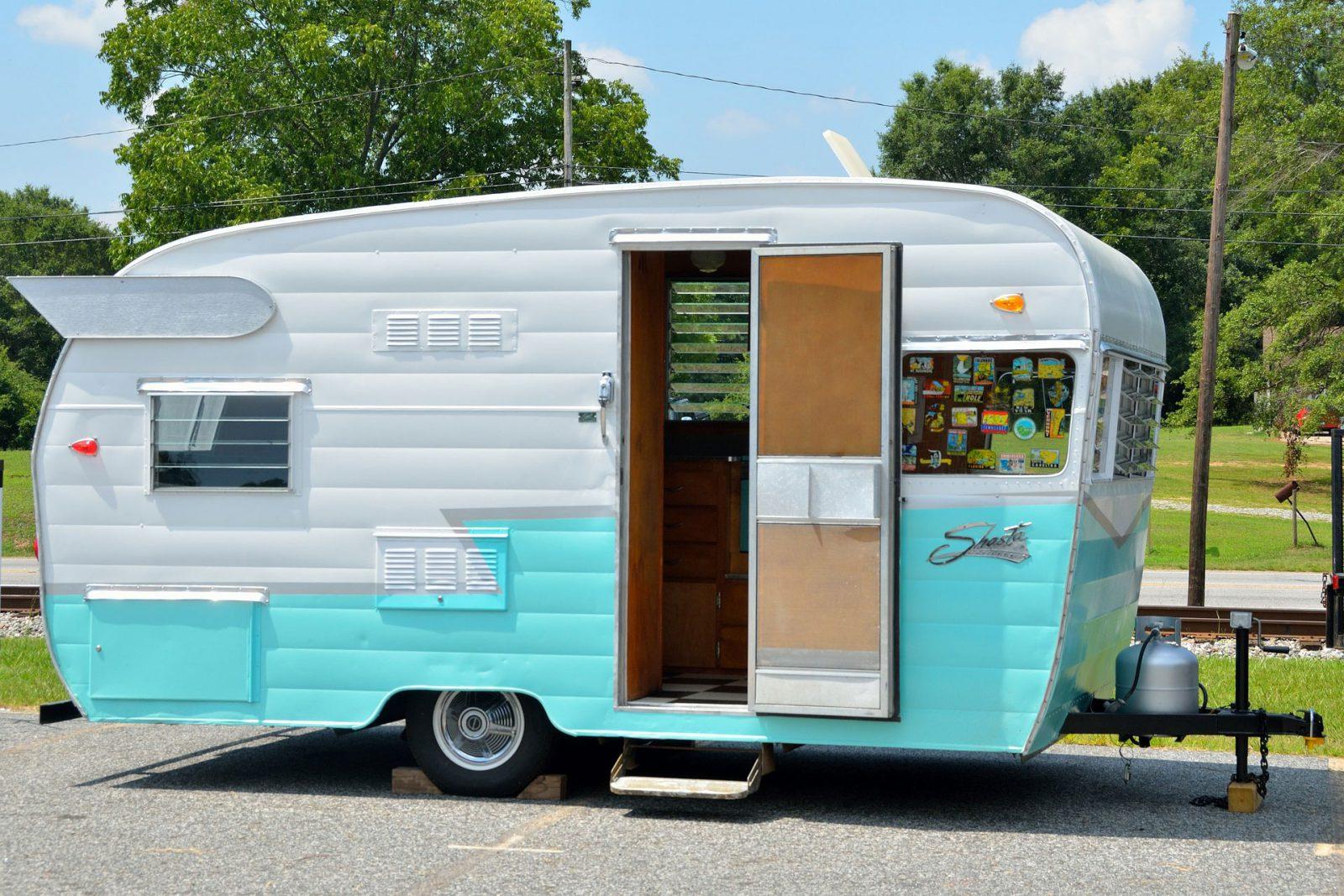 turn your car into a camper- the best way turn your car into a camper - just a few steps and you are done