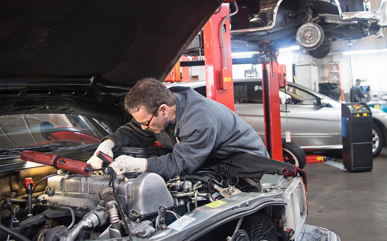 what does a PCV valve do? The answer is right here for you! what does a PCV valve do- the things that you need to know now
