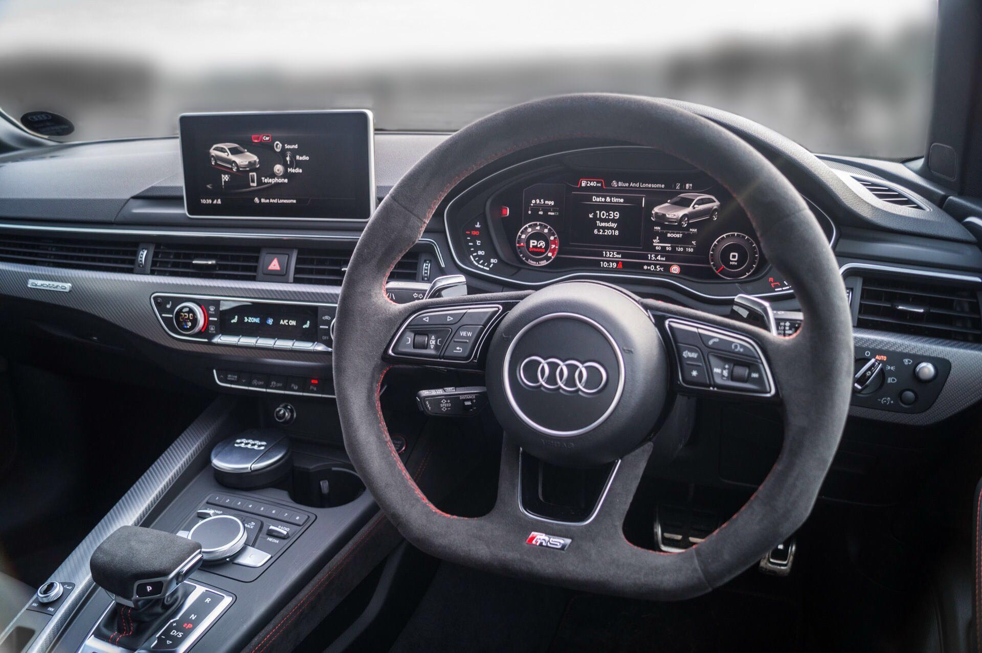 Flat bottom steering wheel Flat bottom steering wheel