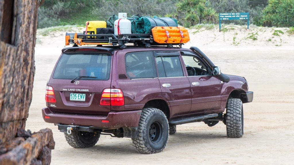 auto rooftop cargo carrier