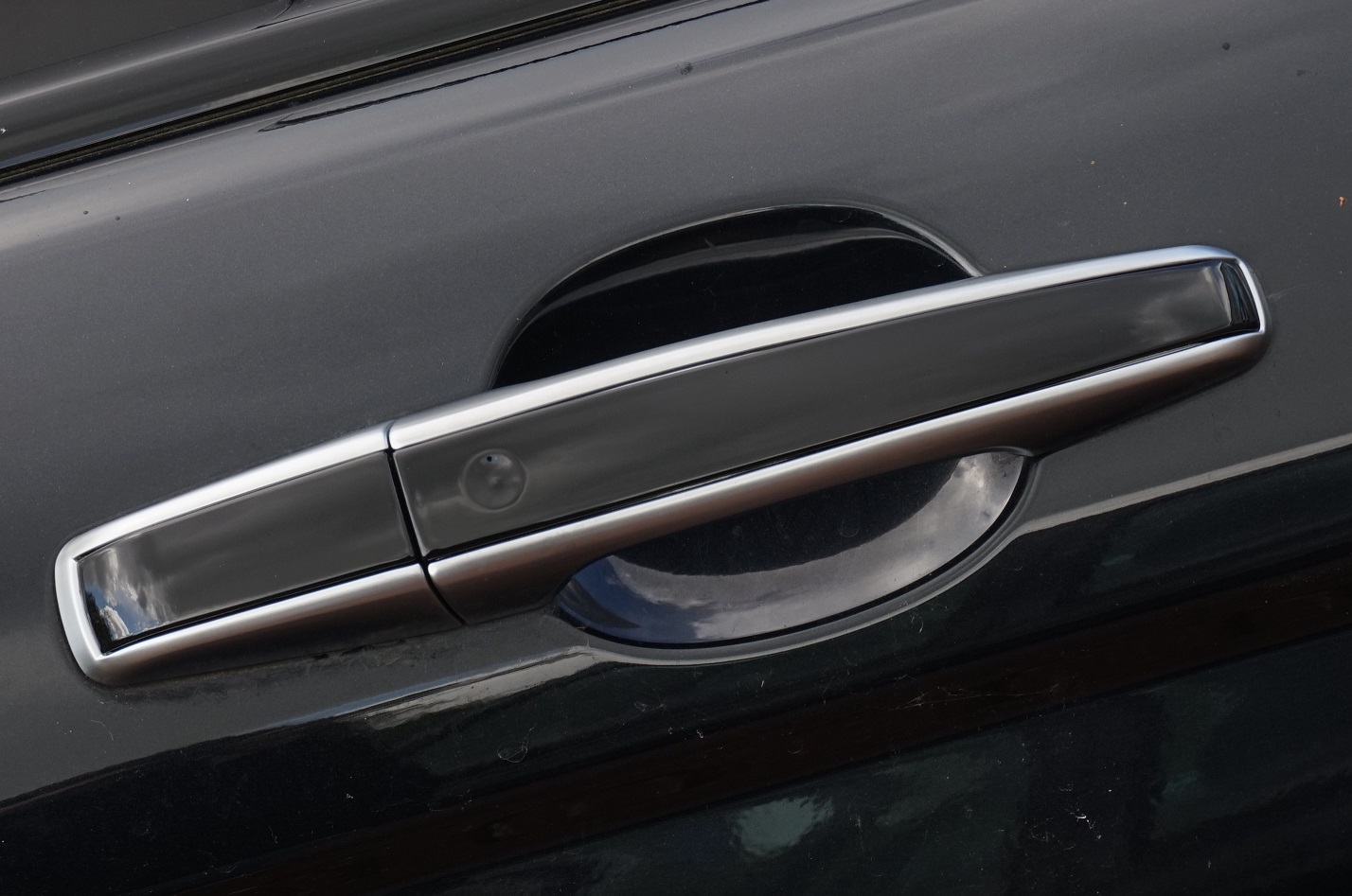 The first you need to do is get the right car handle Car handles aren’t universal that can be used for all cars