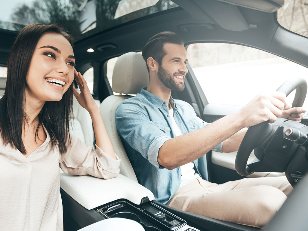 With reverse camera installed in your car, it is easier to park and drive You can enjoy a secure drive with a reverse camera installed in your car