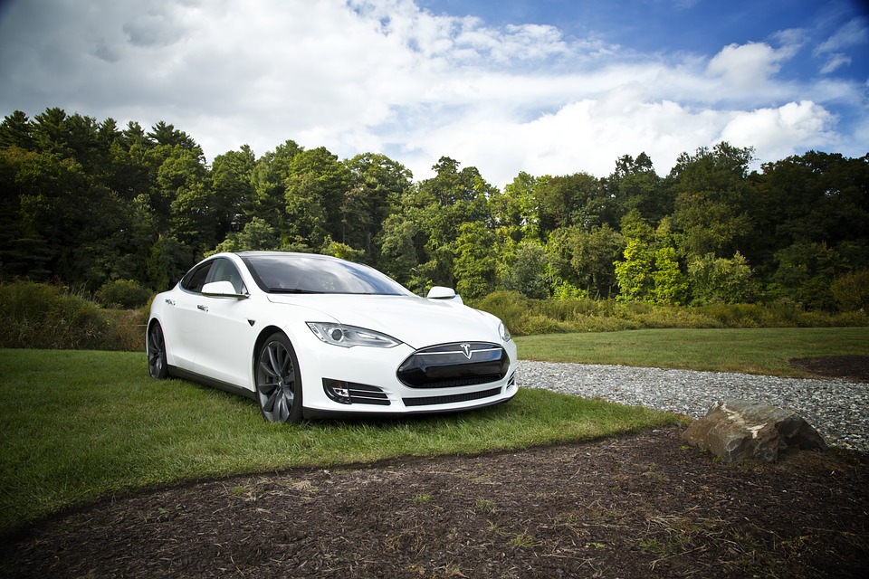 EVs are known for efficient power delivery. EVs run on electric car transmission with motors.