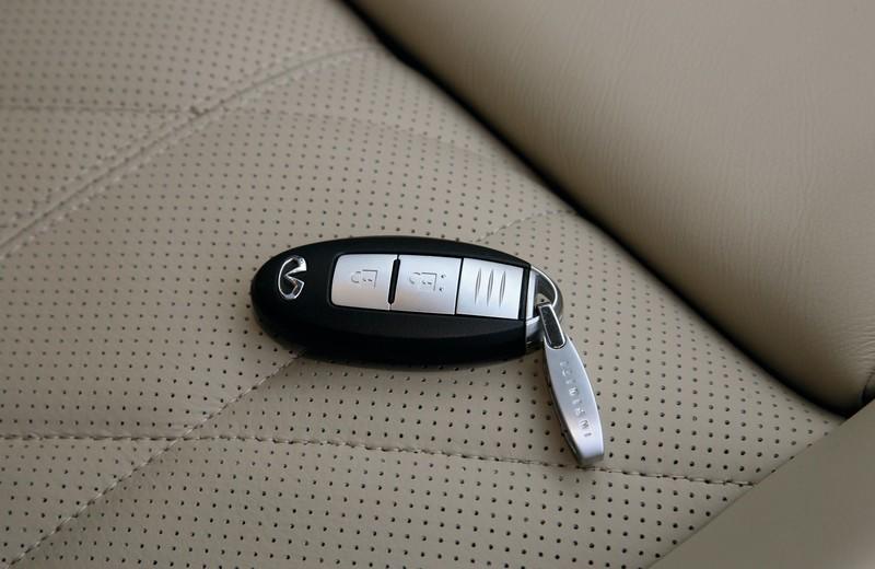 Hidden Key in the Remote. remote key won't unlock car door