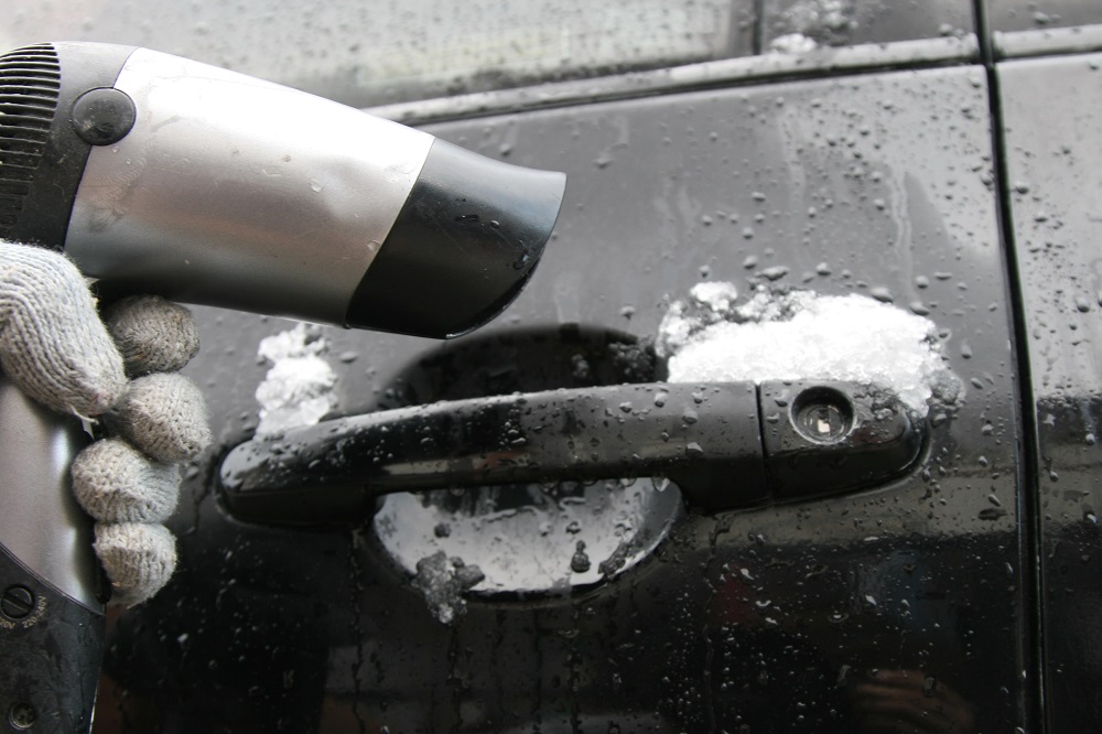 Opening a Frozen Door. how to open frozen car door