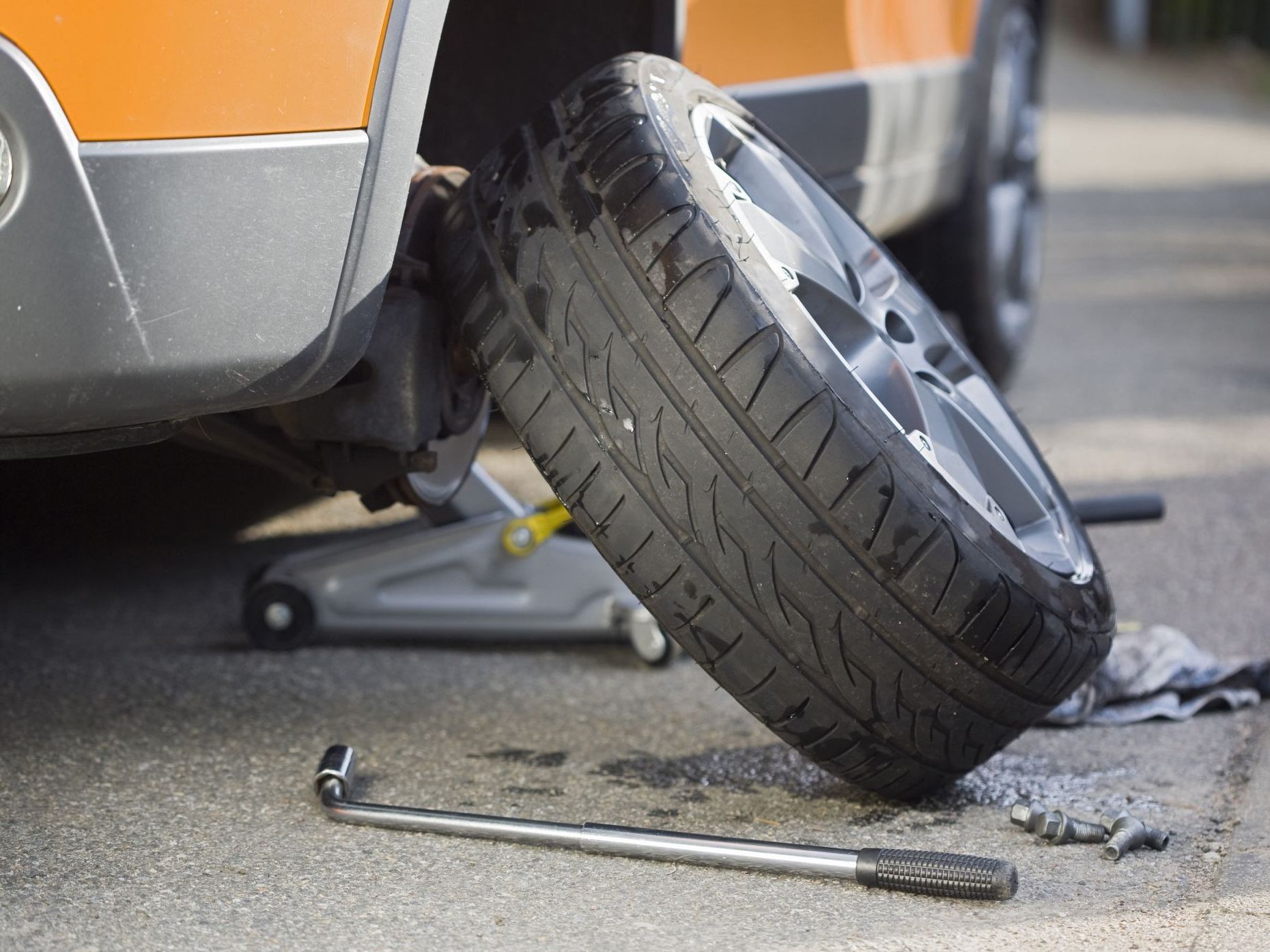 tire changing will rims from one car fit another