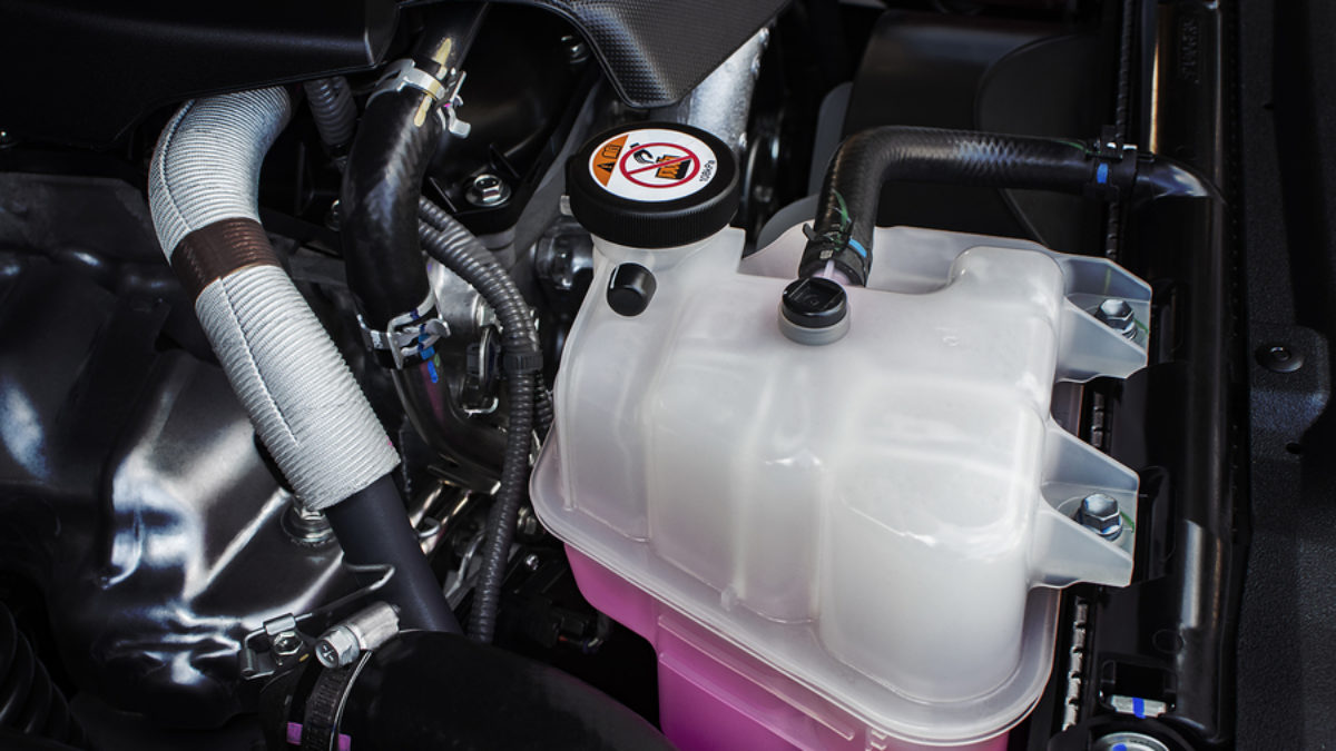 oil-in-coolant-reservoir-causes-and-troubleshooting-car-from-japan