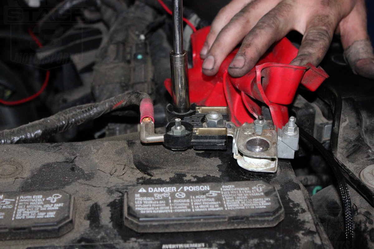 How to Replace Battery Terminals in 7 Simple Steps - CAR FROM JAPAN