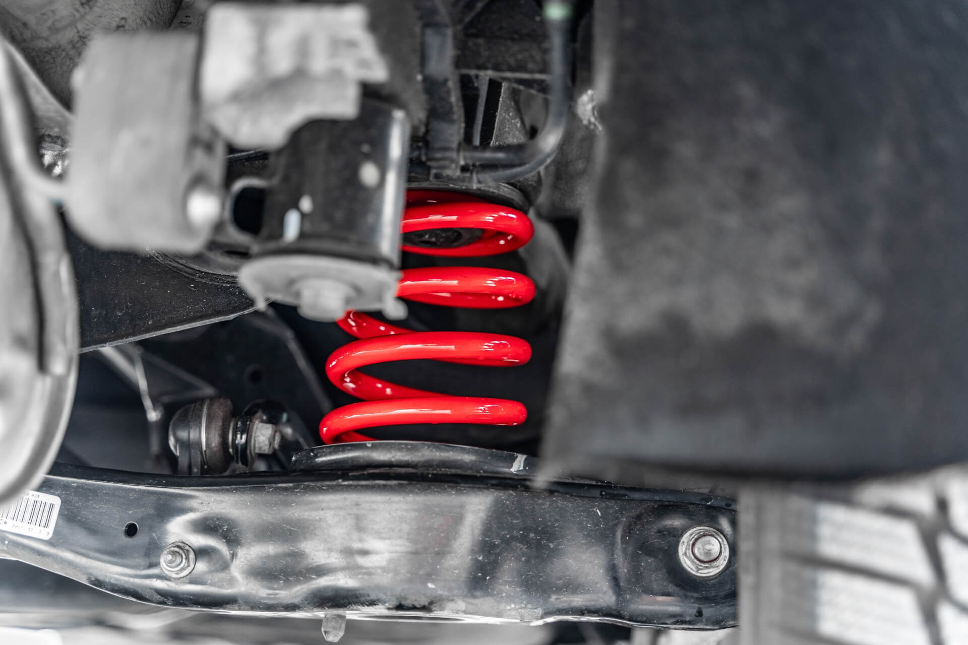 How to Use a Coil Spring Compressor the Right Way? - CAR FROM JAPAN