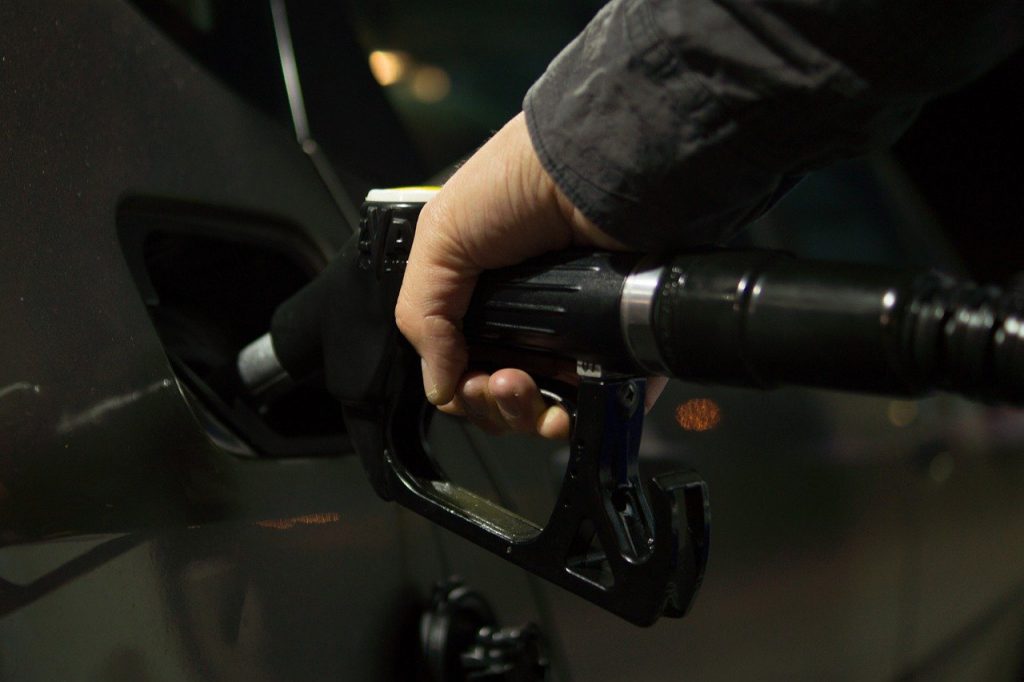 There are so many benefits when changing oil regularly (Source: Unsplash)