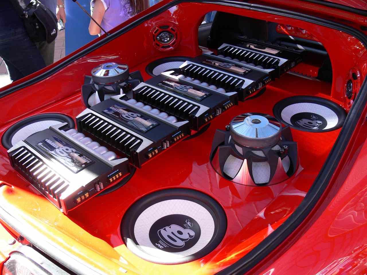 A good car sound system consists of tweeters, woofers, and mid-range speakers. car tweeter speakers
