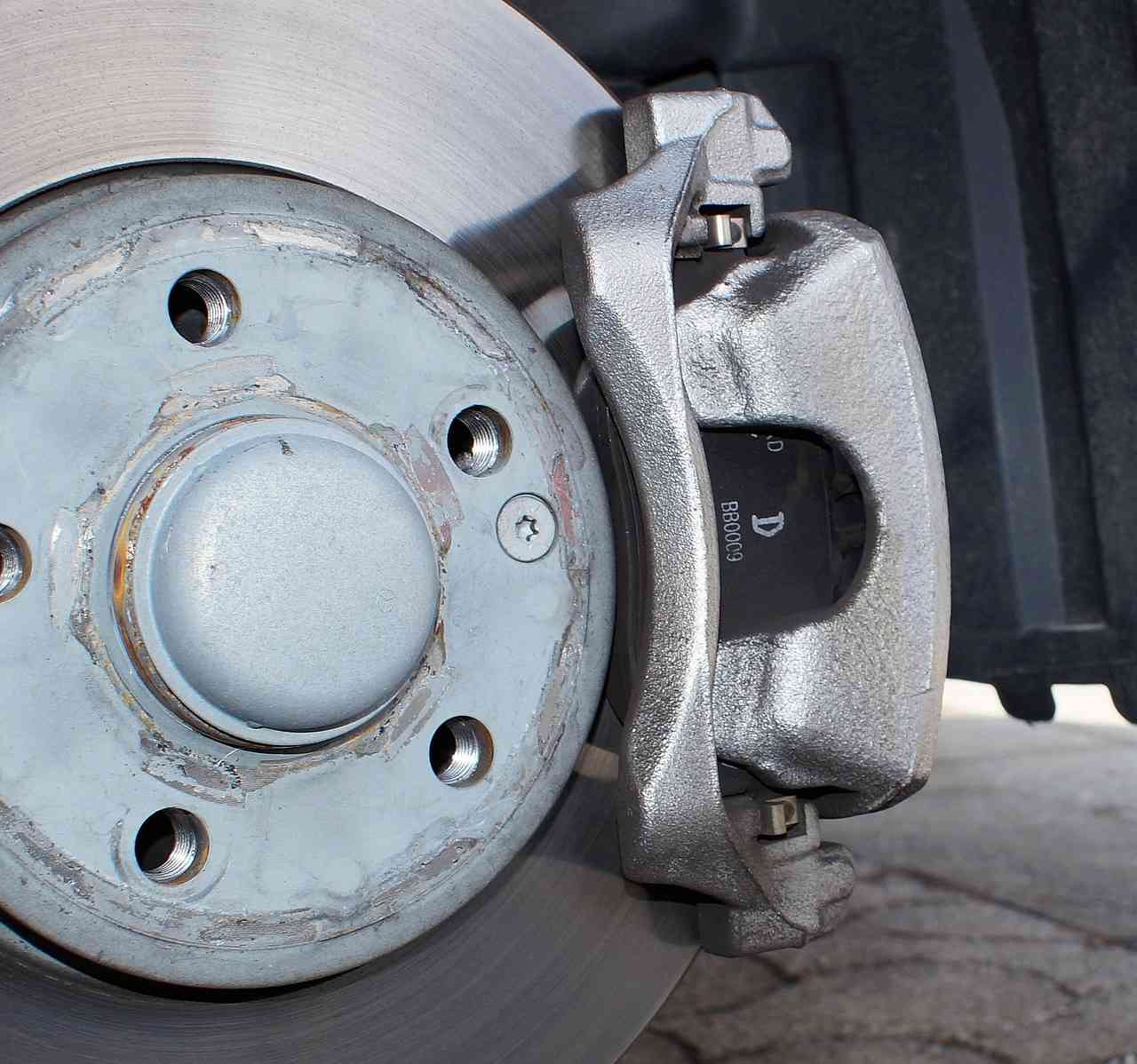 Brake calipers are costlier than other parts. how much to replace brakes