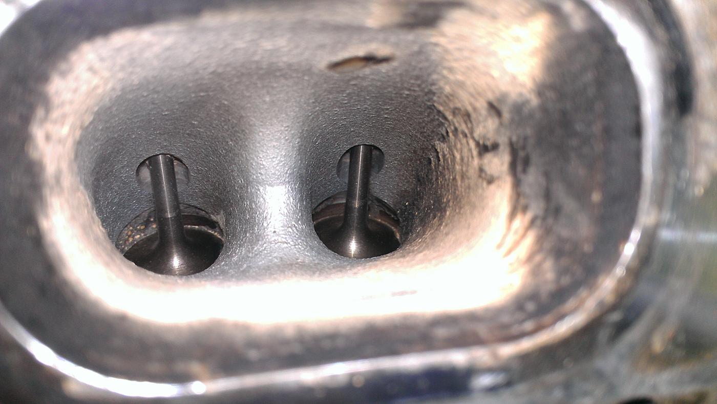 sticking valves from carbon deposits